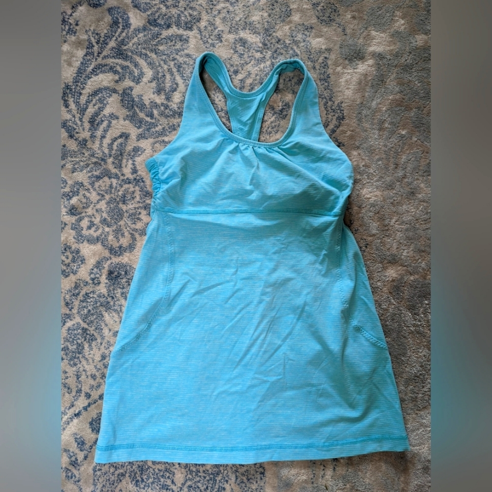 NWOT LULULEMON Top size 6